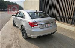 کرایسلەر 200